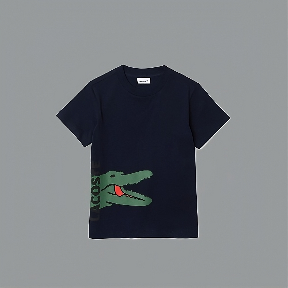 Pequeninos na Moda: Camiseta Lacoste Infantil para um Look Descolado